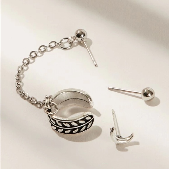 • Trinity • 3 Pc. Earring Cuff Set - Picture 4 of 5